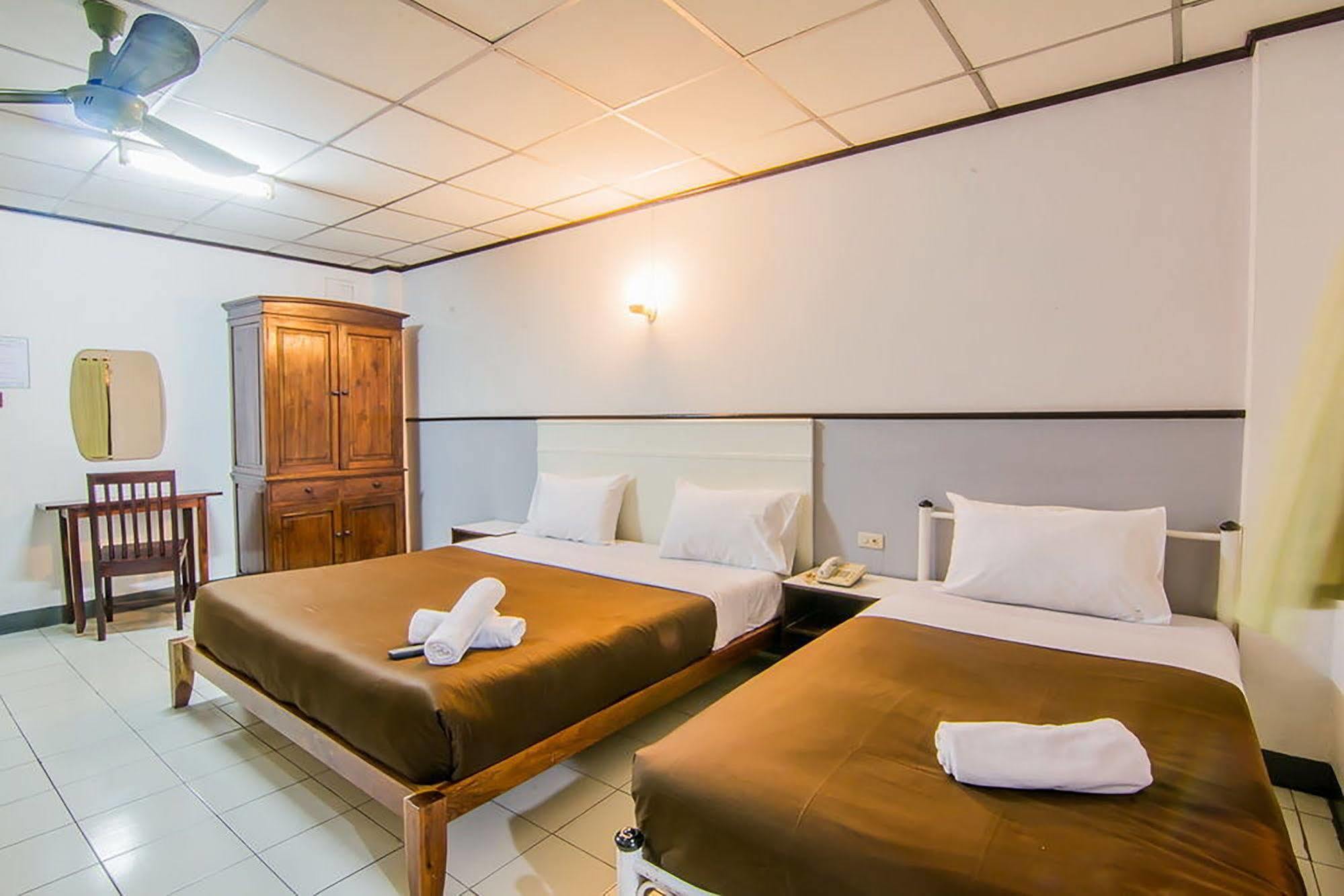 Sutus Court 3 Otel Pattaya Dış mekan fotoğraf