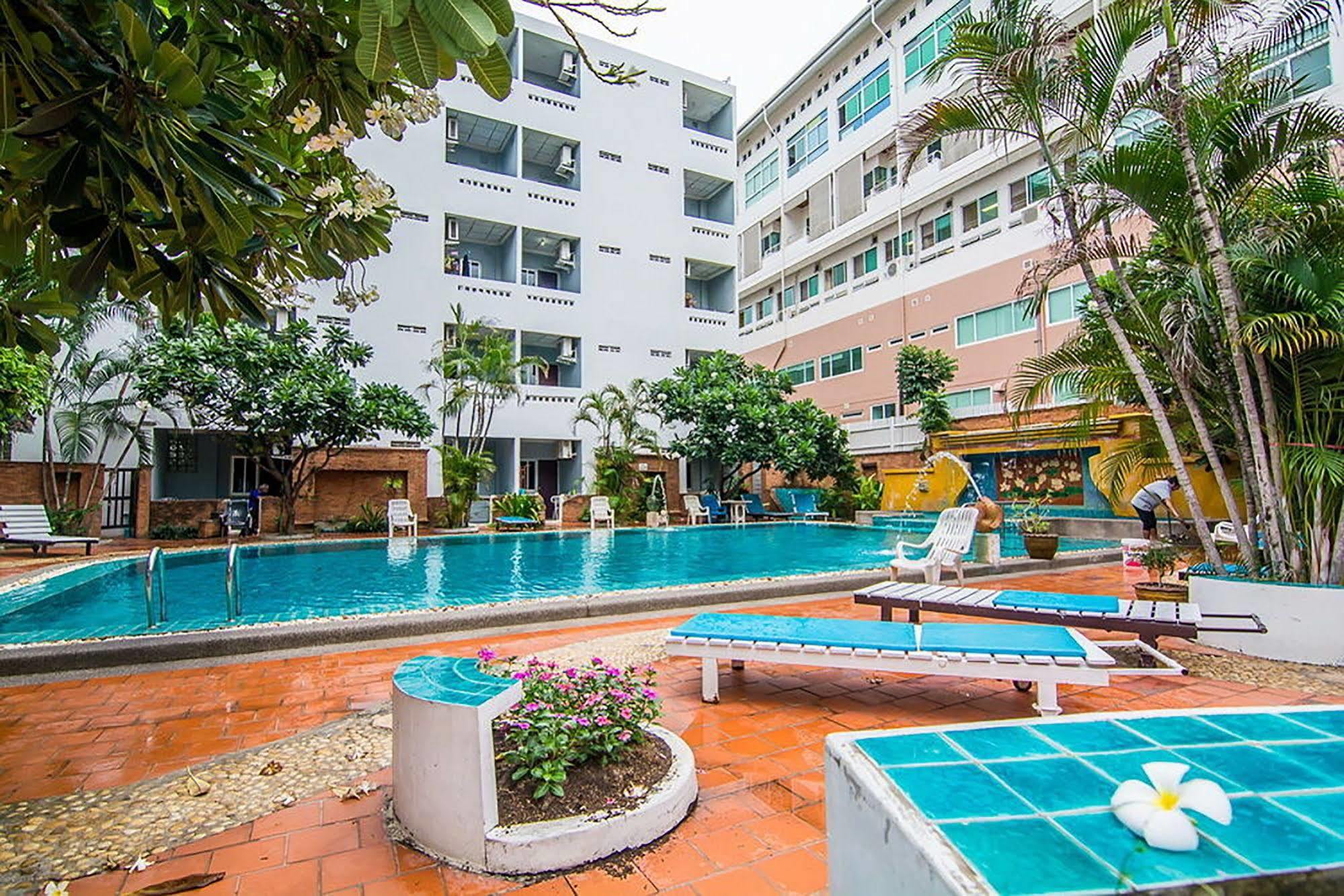 Sutus Court 3 Otel Pattaya Dış mekan fotoğraf